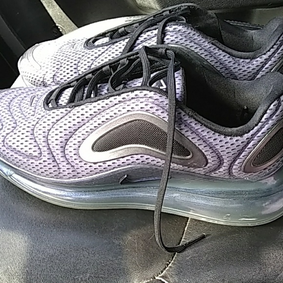 Nike Air Max 720 - Picture 2 of 3